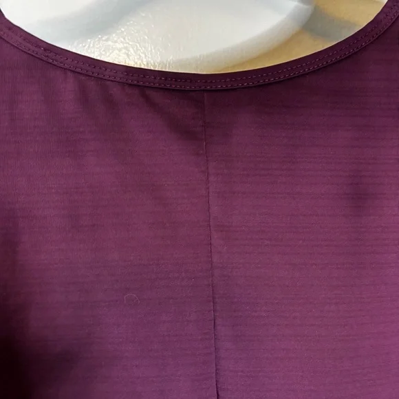 Fabletics Size Large Eco-Conscious Front Twist Long-Sleeve Purple Workout Top - Picture 10 of 11